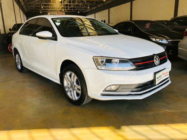 Volkswagen Vento 2.0 TDI Advance Año 2015 - Imagen 6