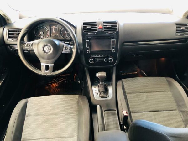 Volkswagen Vento Advance 2.5 GNC Aut Año 2011 - Imagen 7