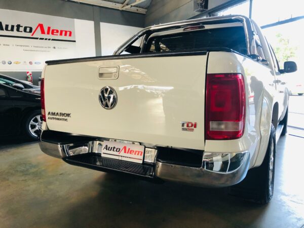 Volkswagen Amarok 2.0 TDI 4x4 Higline Aut Año 2015 - Imagen 4