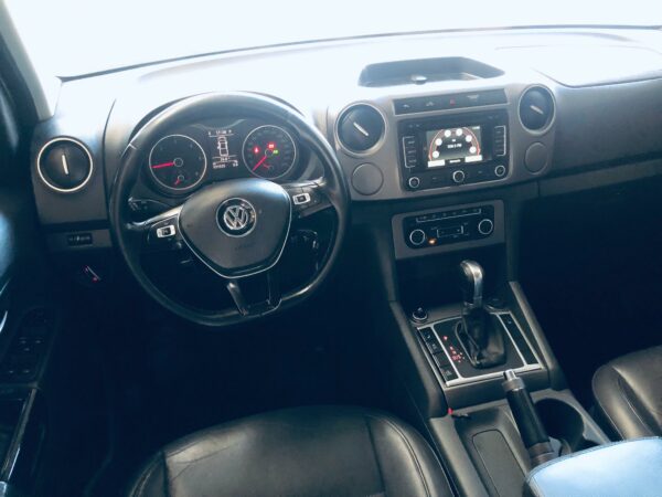 Volkswagen Amarok 2.0 TDI 4x4 Higline Aut Año 2015 - Imagen 6