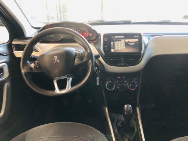 Peugeot 2008 1.6 Allure Año 2016 - Imagen 6