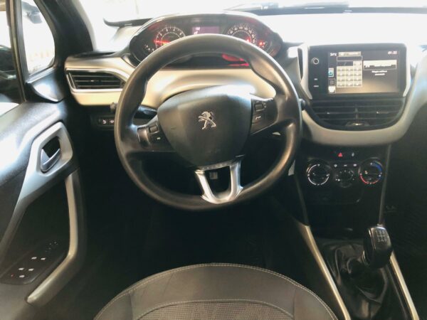 Peugeot 2008 1.6 Allure Año 2016 - Imagen 8