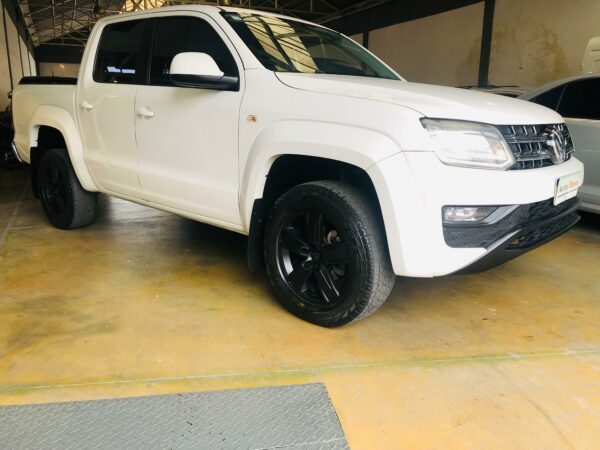 Volkswagen Amarok 2.0 TDI Higline 180 cv Año 2017 - Imagen 4