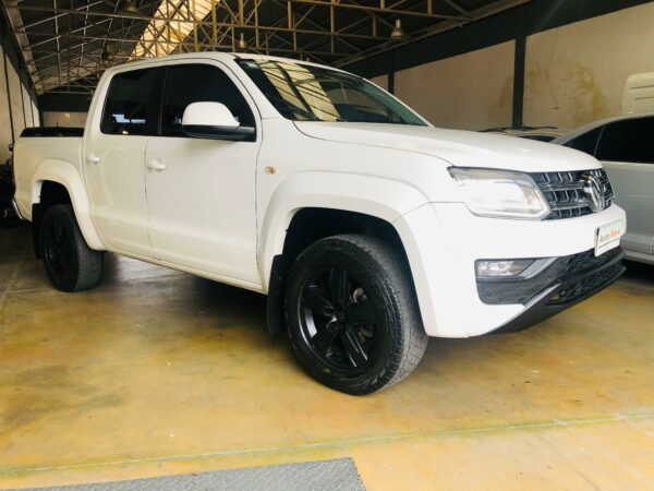 Volkswagen Amarok 2.0 TDI Higline 180 cv Año 2017 - Imagen 2