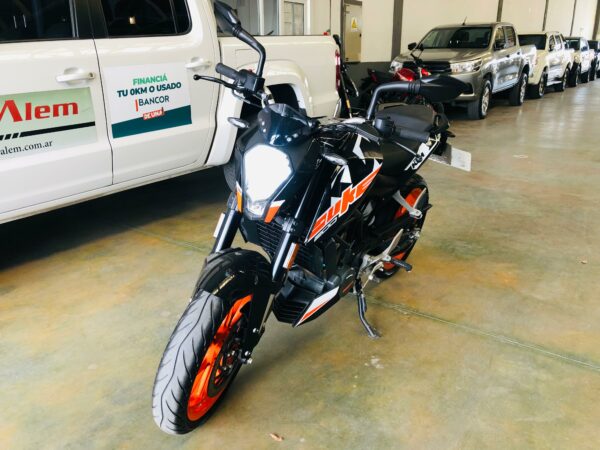 KTM Duke 200 Año 2022 - Imagen 2