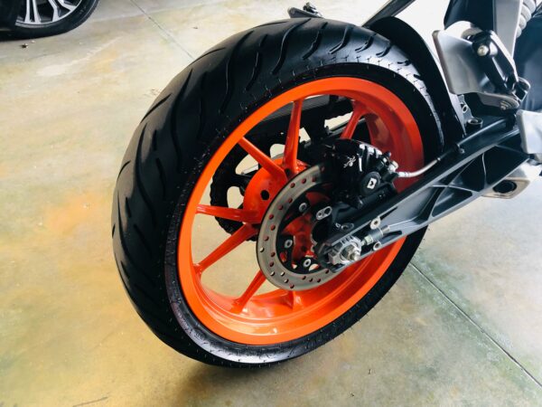 KTM Duke 200 Año 2022 - Imagen 6