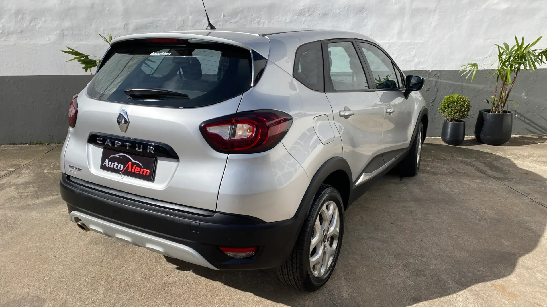 Renault Captur 2.0 Zen Año 2017 - Imagen 3
