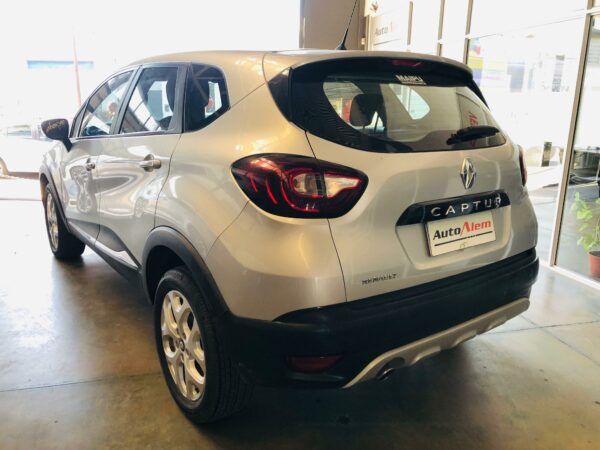 Renault Captur 2.0 Zen Año 2017 - Imagen 5