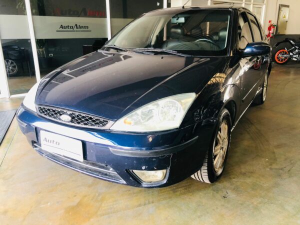 Ford Focus 2.0 Ghia Año 2005 - Imagen 3