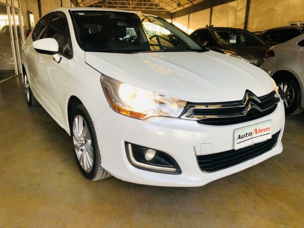 Citroen C4 Lounge 1.6 HDI Tendance Año 2015 - Imagen 2