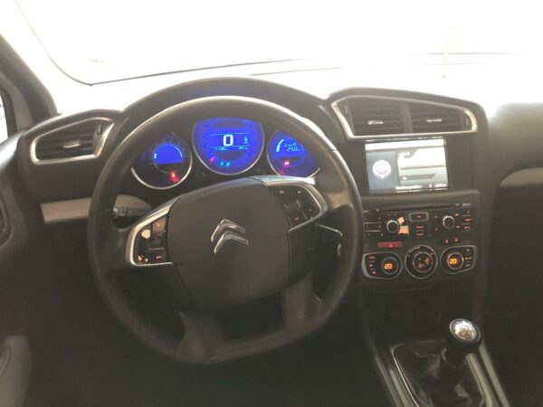 Citroen C4 Lounge 1.6 HDI Tendance Año 2015 - Imagen 5