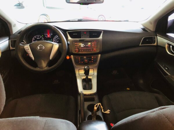 Nissan Sentra SR CVT Pure Drive Año 2016 - Imagen 9
