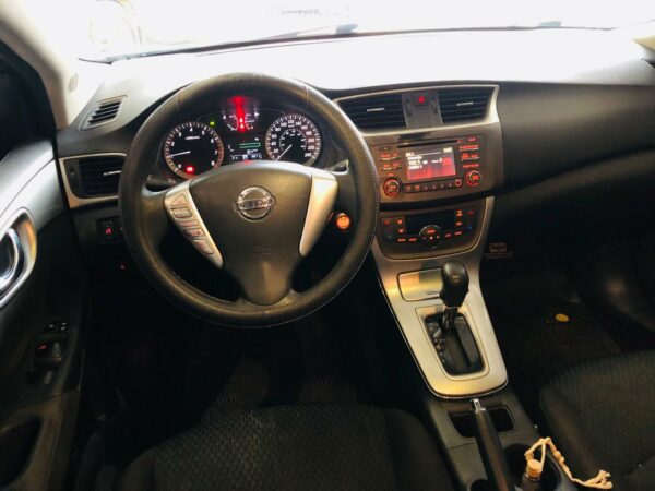 Nissan Sentra SR CVT Pure Drive Año 2016 - Imagen 8