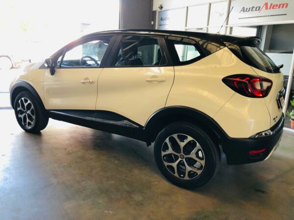 Renault Captur 2.0 Intens Año 2017 - Imagen 6