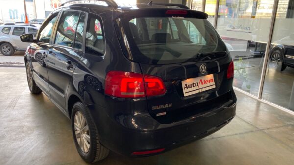 Volkswagen Suran 1.6 Higline Año 2012 - Imagen 4