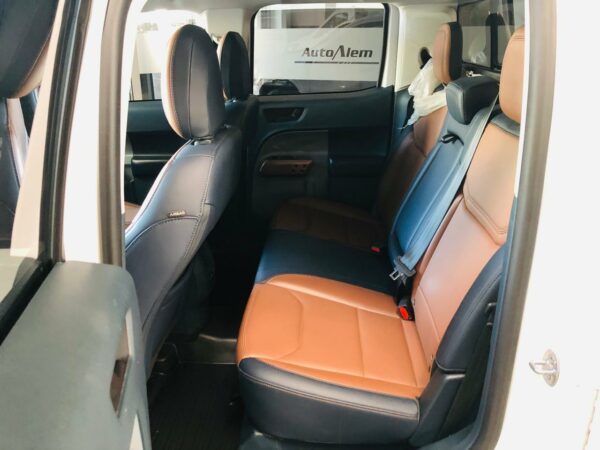 Ford Maverick Lariat 2.5 Hibrido AT Año 2024 - Imagen 12