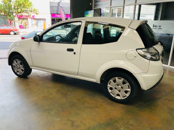 Ford Ka 1.0 Fly viral Año 2013 - Imagen 2