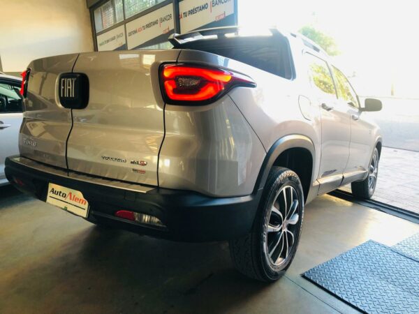 Fiat Toro 2.0 TDI Volcano 4x4 At 9 Año 2019 - Imagen 5