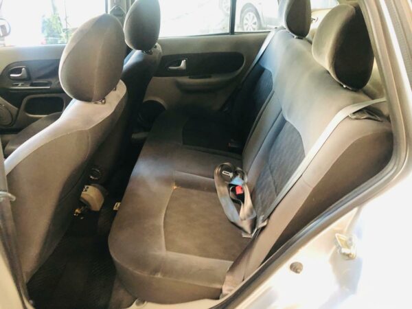 Renault Symbol 1.6 16V Luxe Año 2010 - Imagen 7