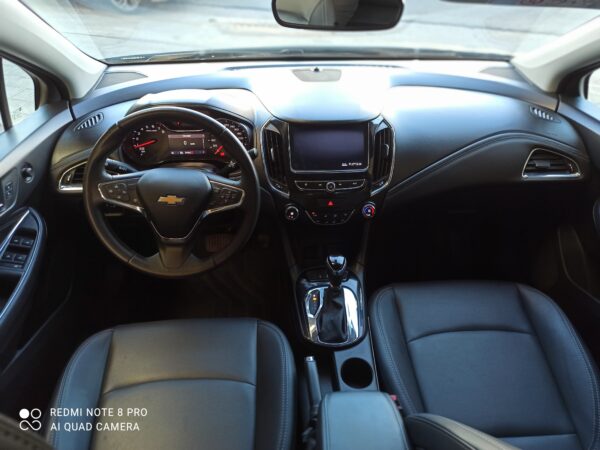 Chevrolet Cruze II LTZ  1.4 Turbo AT Año 2022 - Imagen 6