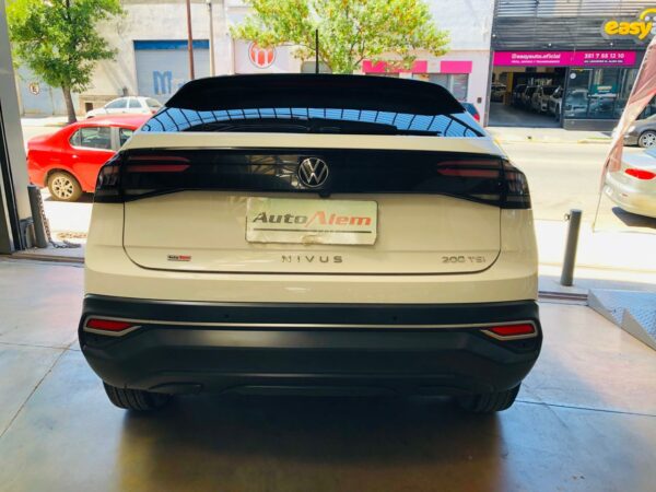 Volkswagen Nivus 200 TSI Confortline AT año 2020 - Imagen 9