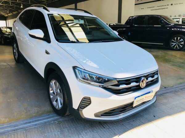 Volkswagen Nivus 200 TSI Confortline AT año 2020 - Imagen 2