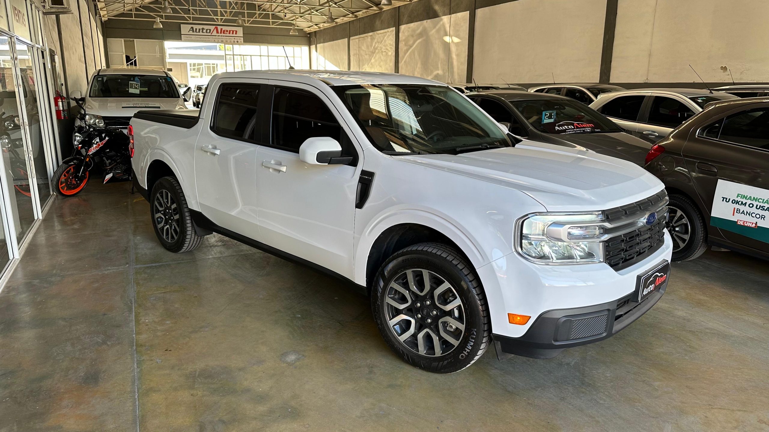 Ford Maverick Lariat 2.5 Hibrido AT Año 2024 - Imagen 2