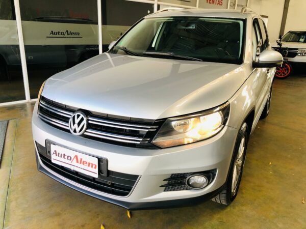 Volkswagen Tiguan 2.0 TSI Exclusive AT Año 2012