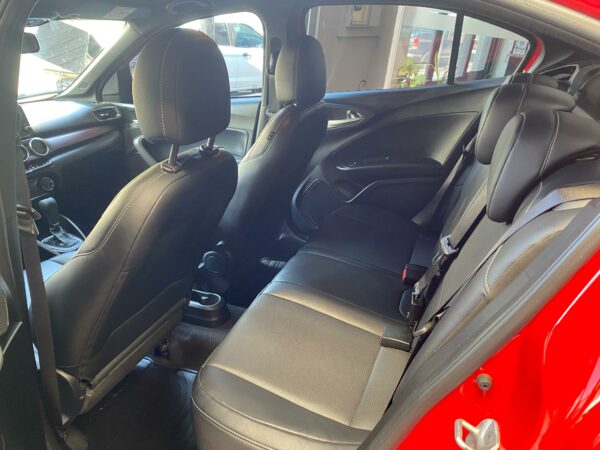 Fiat Cronos 1.3 Precision CVT Año 2023 - Imagen 10