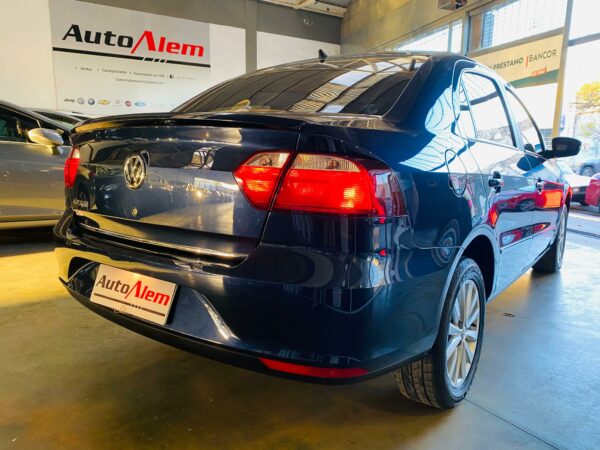 Volkswagen Voyage 1.6 Higline Año 2016 - Imagen 6