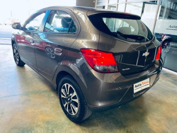 Chevrolet Onix LTZ 1.4 GNC Año 2014 - Imagen 9
