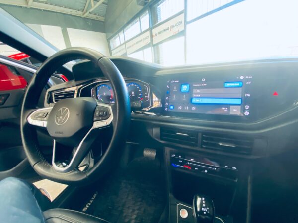 Volkswagen Virtus EXCLUSIVE 250TSI AT Año 2024 - Imagen 8