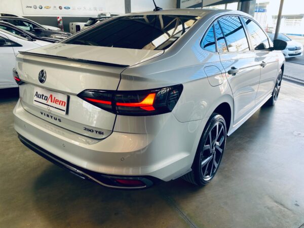 Volkswagen Virtus EXCLUSIVE 250TSI AT Año 2024 - Imagen 6