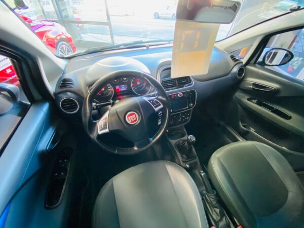 Fiat Punto 1.4 Atractive Año 2017 - Imagen 6