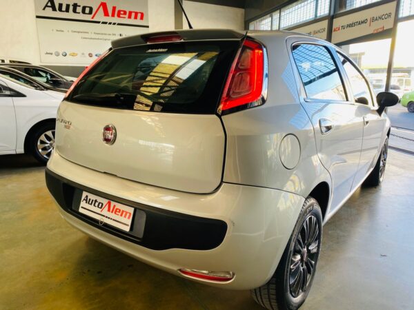 Fiat Punto 1.4 Atractive Año 2017 - Imagen 9