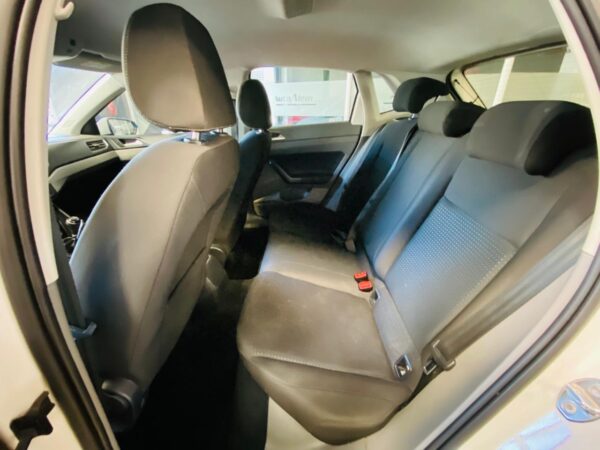Volkswagen Polo Comfortline 1.6 MSI Año 2019 - Imagen 11