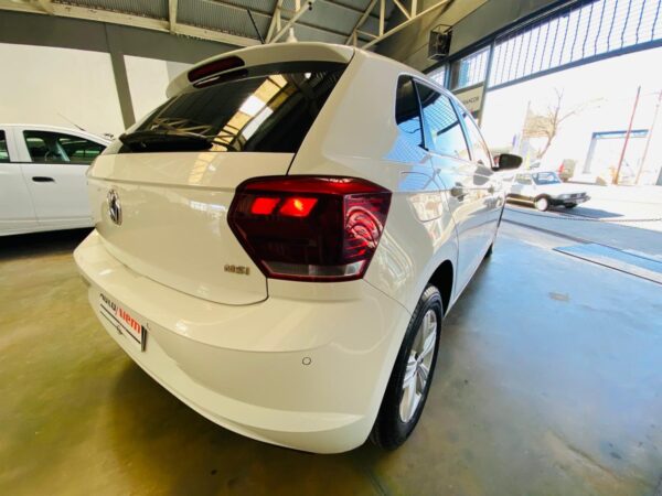 Volkswagen Polo Comfortline 1.6 MSI Año 2019 - Imagen 6