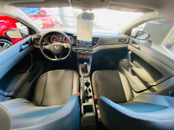 Volkswagen Polo Comfortline 1.6 MSI Año 2019 - Imagen 8