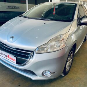 Peugeot 208 Allure Touch Screen Año 2013