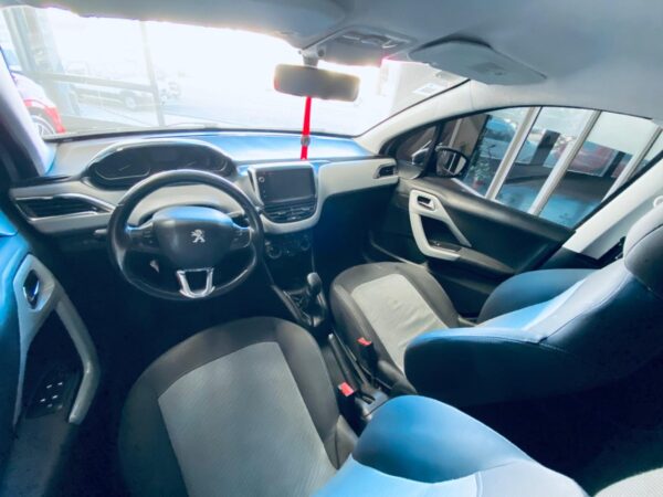 Peugeot 208 Allure Touch Screen Año 2013 - Imagen 5