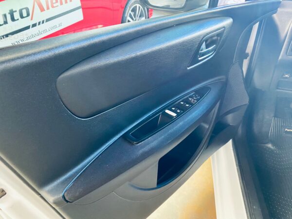 Citroen C4 PACK LOOK GNC 1.6 Año 2014 - Imagen 5