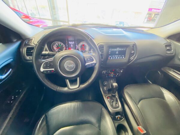 Jeep Compass LONGITUDE 2.4 AT9 AWD Año 2017 - Imagen 9