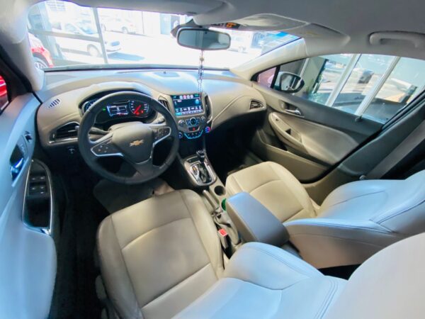 Chevrolet Cruze II LTZ Sedan 1.4 Turbo AT Año 2016 - Imagen 12