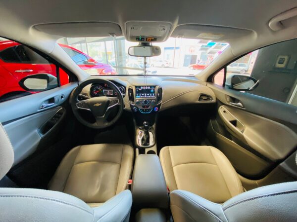 Chevrolet Cruze II LTZ Sedan 1.4 Turbo AT Año 2016 - Imagen 10