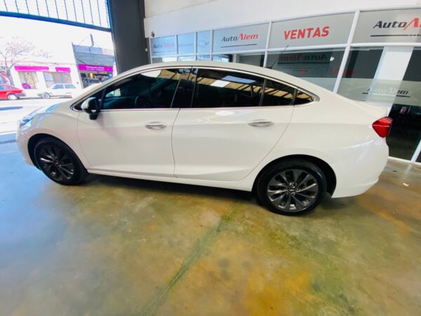 Chevrolet Cruze II LTZ Sedan 1.4 Turbo AT Año 2016 - Imagen 3