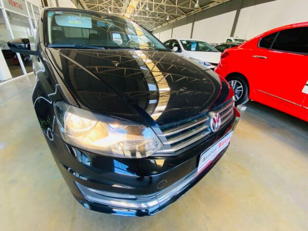 Volkswagen Polo Confortline 1.6 Año 2016 - Imagen 3