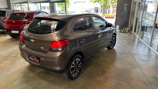 Chevrolet Onix LTZ 1.4 GNC Año 2014 - Imagen 4