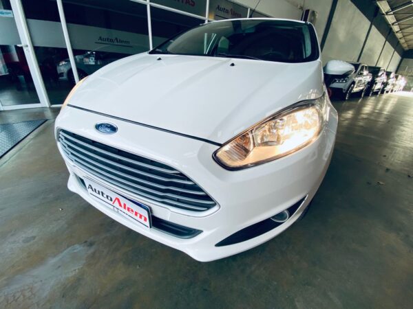 Ford Fiesta Kinetic 1.6 SE Año 2017