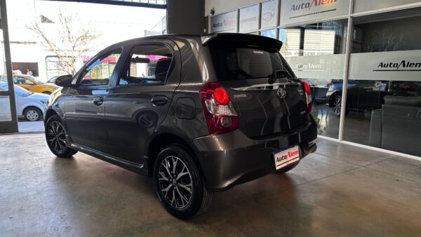 Toyota Etios XLS 1.5 Año 2023 - Imagen 4