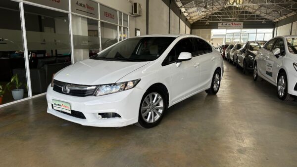 Honda Civic LXS 1.8 Año 2012 - Imagen 8